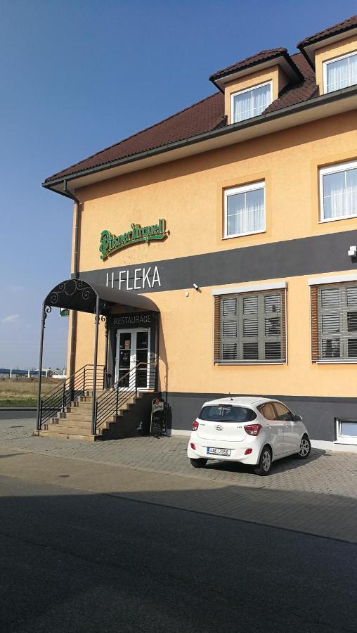 Hotel Tulipan Prŭhonice Exterior foto